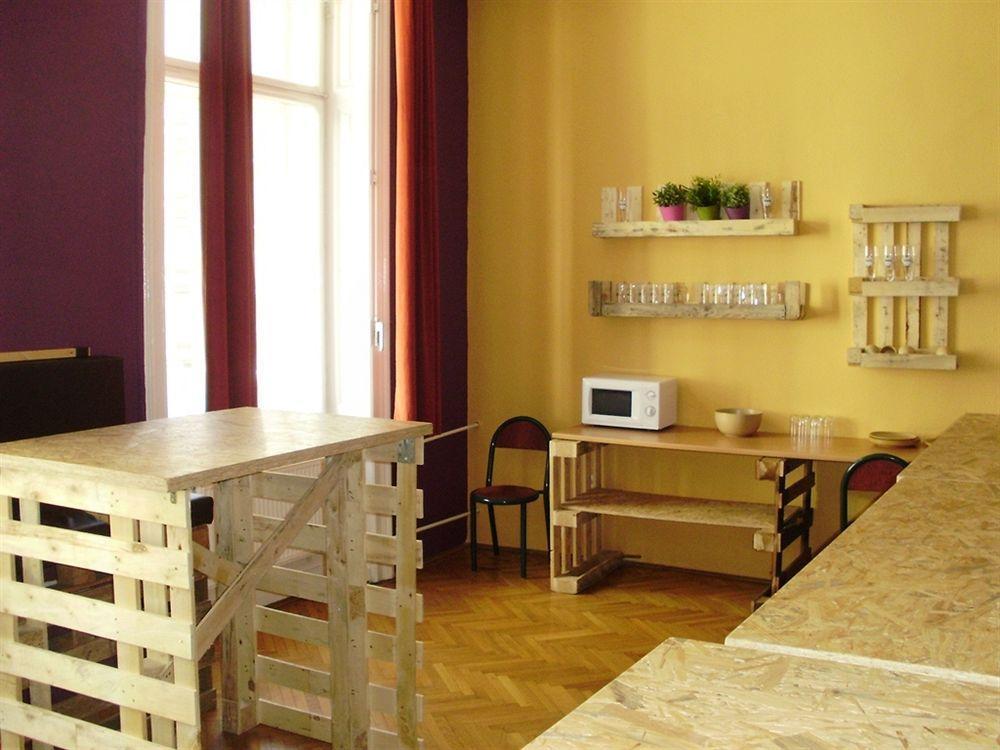 All-Central Hostel Budapest Ngoại thất bức ảnh